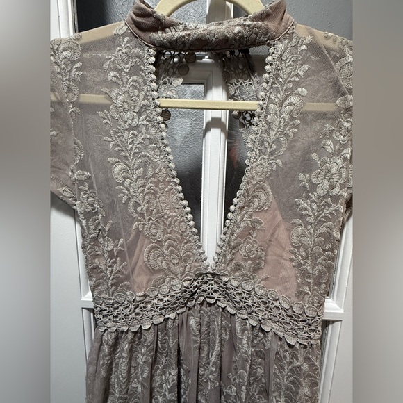 NWOT Olivaceous Sheer Lace Maxi Dress - Picture 5 of 15